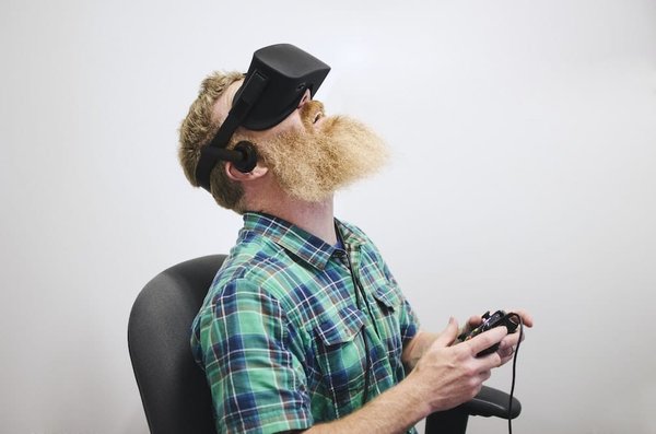 How Can UK Small Businesses Use Augmented Reality for In-store Promotions?